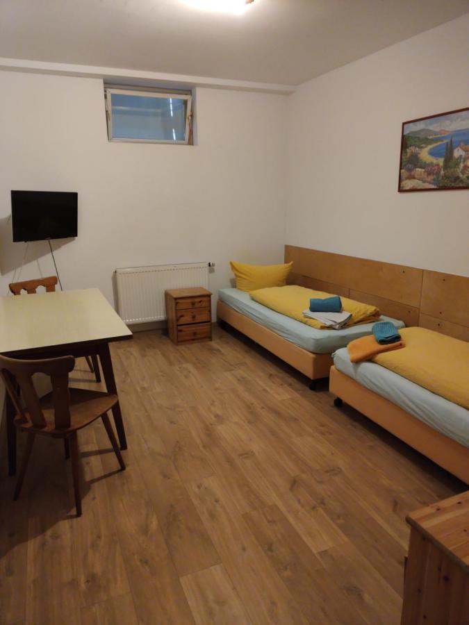 Pension Dorfstrasse 6 Stetten  Room photo